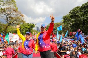 Lee más sobre el artículo Presidente Maduro: “Venezuela fue el primer país del mundo en levantar la bandera del anticolonialismo”