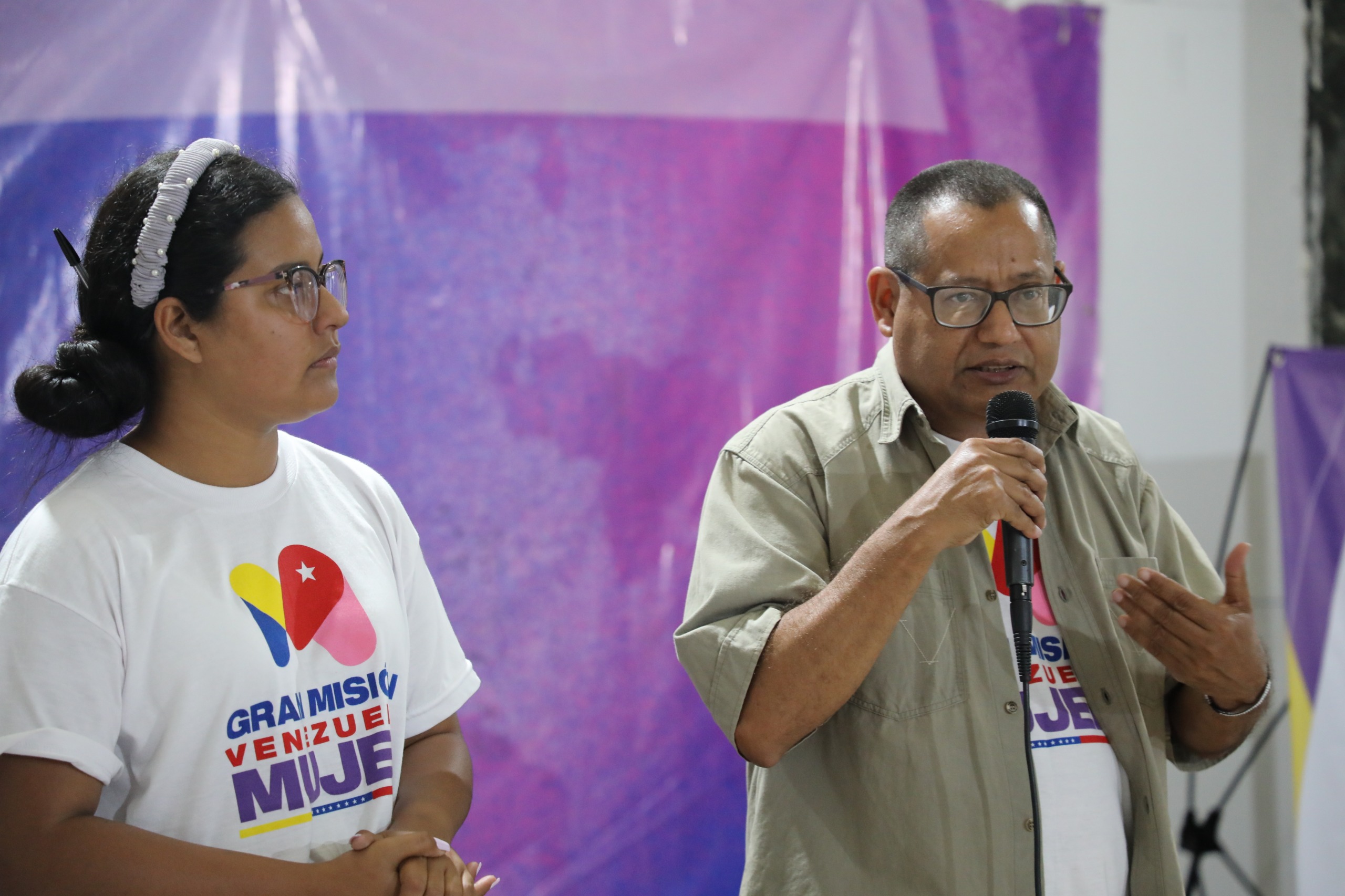 En este momento estás viendo Movimientos juveniles presentan aportes para fortalecer la Gran Misión Venezuela Mujer