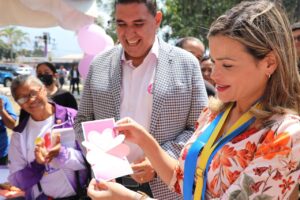 Lee más sobre el artículo Ministra Dheliz Álvarez recibe Orden 16 de Septiembre en su primera clase en Mérida