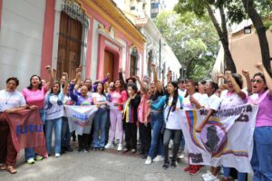 Lee más sobre el artículo Mujeres patriotas se pronuncian en defensa de los derechos humanos y la soberanía de Venezuela