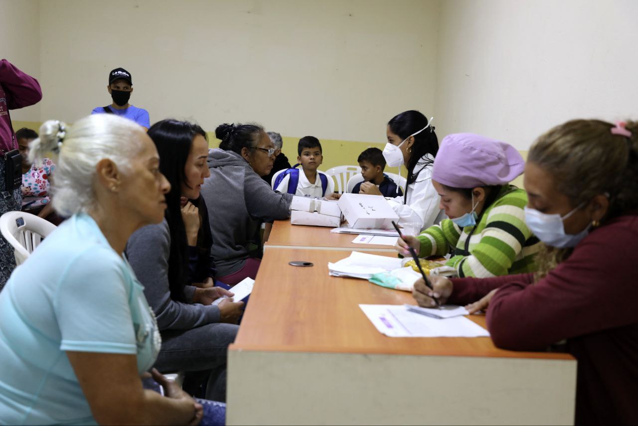 En este momento estás viendo Pueblo mujer de El Junko recibió atención médica integral de la GMVM