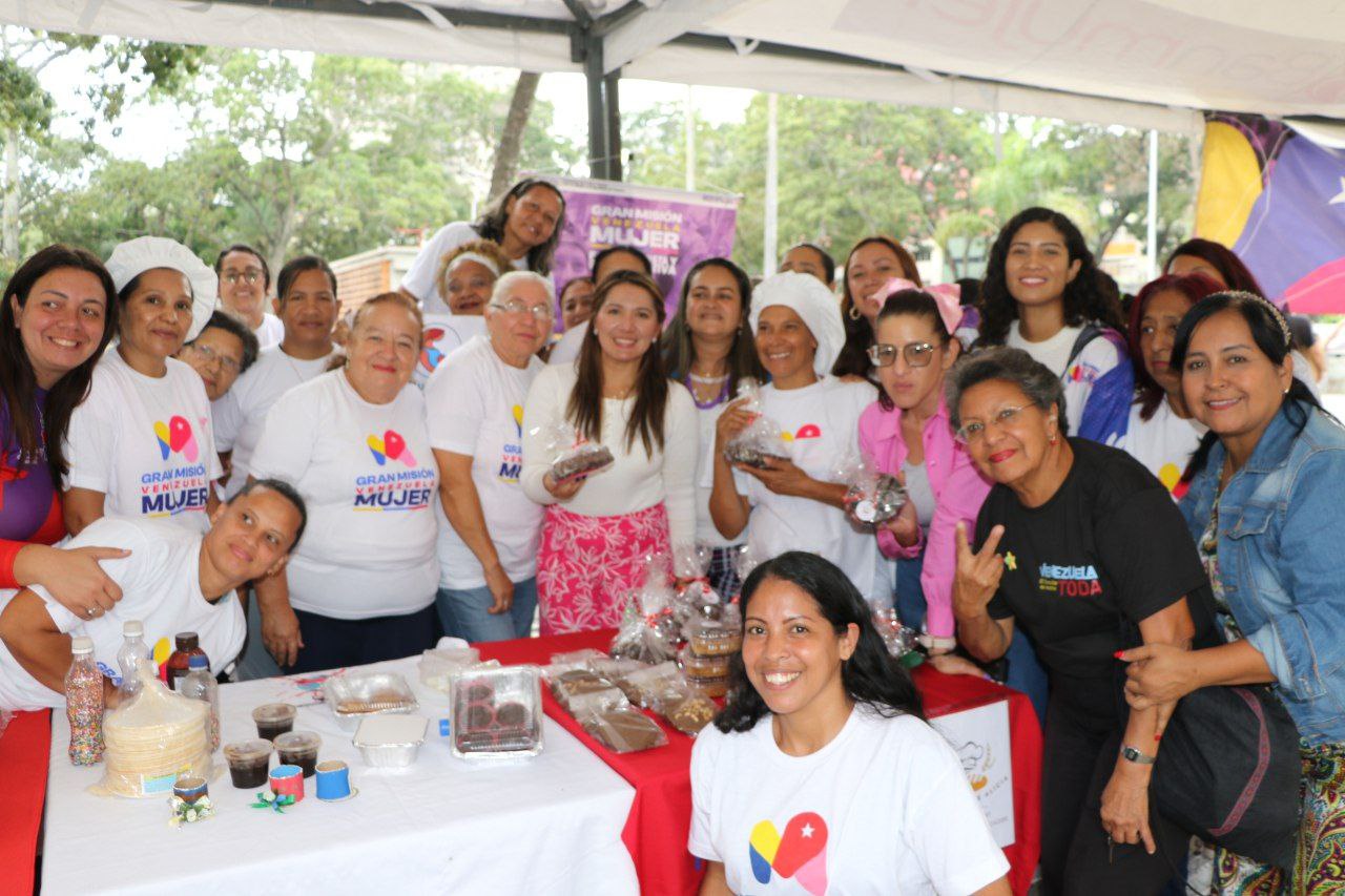 En este momento estás viendo Red Usuarias de Banmujer Nora Castañeda participaron en Expoferia Productiva