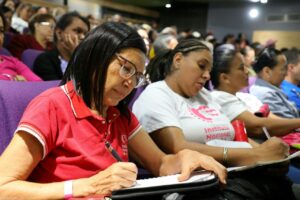 Lee más sobre el artículo Defensoras de la mujer analizan estrategias para combatir la violencia de género