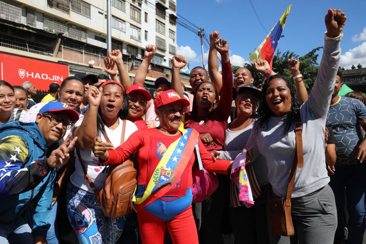 En este momento estás viendo Mujeres se suman a la movilización por la Paz de Venezuela de cara al 10E