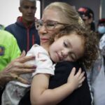 Gobierno Bolivariano celebra el rescate de la niña Maikelys Espinoza