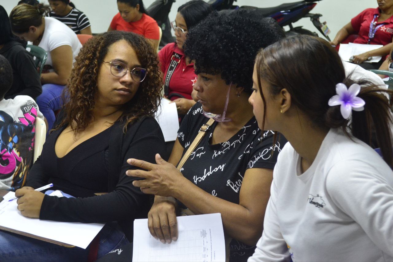 Lee más sobre el artículo Banmujer impulsa a emprendedoras caraqueñas con taller de Proyectos de Inversión