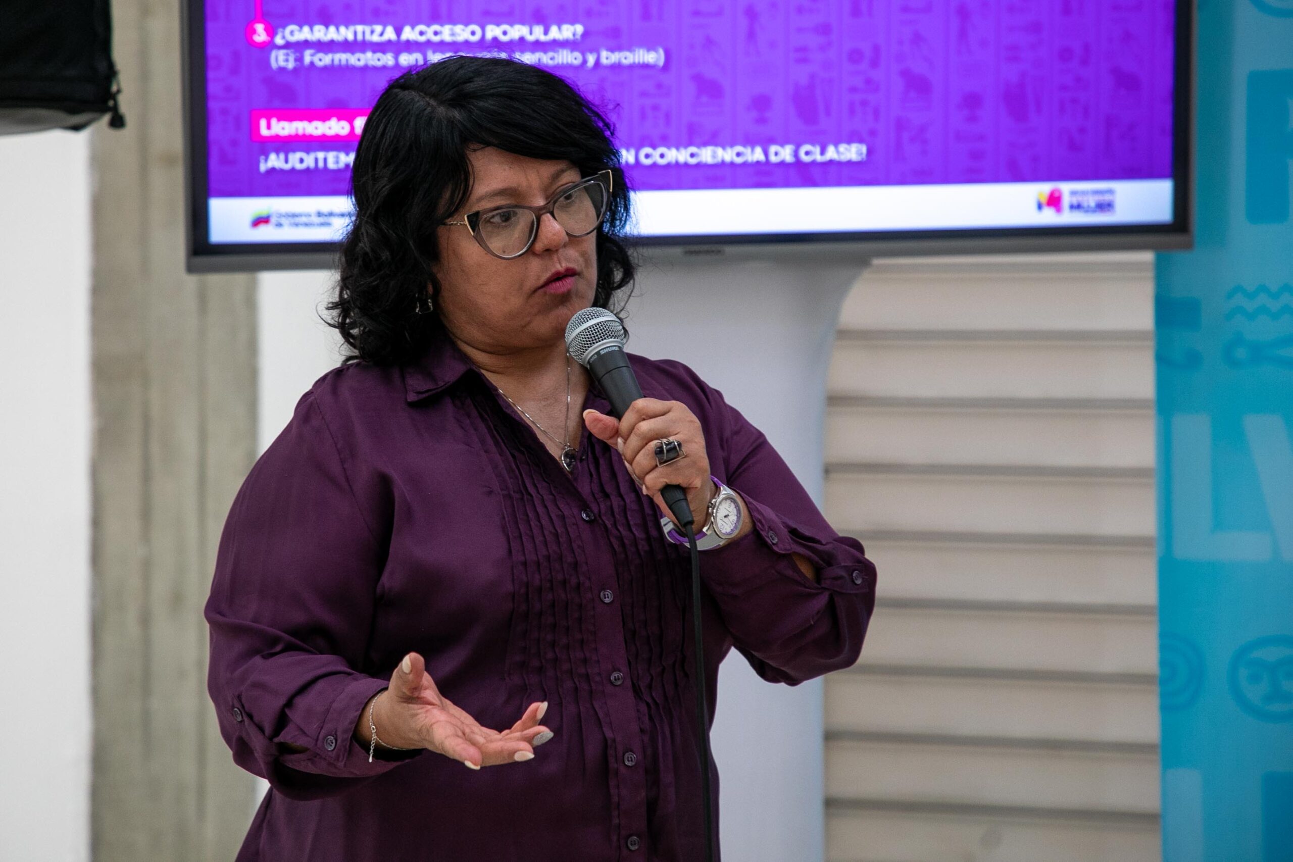 Lee más sobre el artículo FILVEN 2025: MinMujer impulsa igualdad de género y autonomía económica femenina