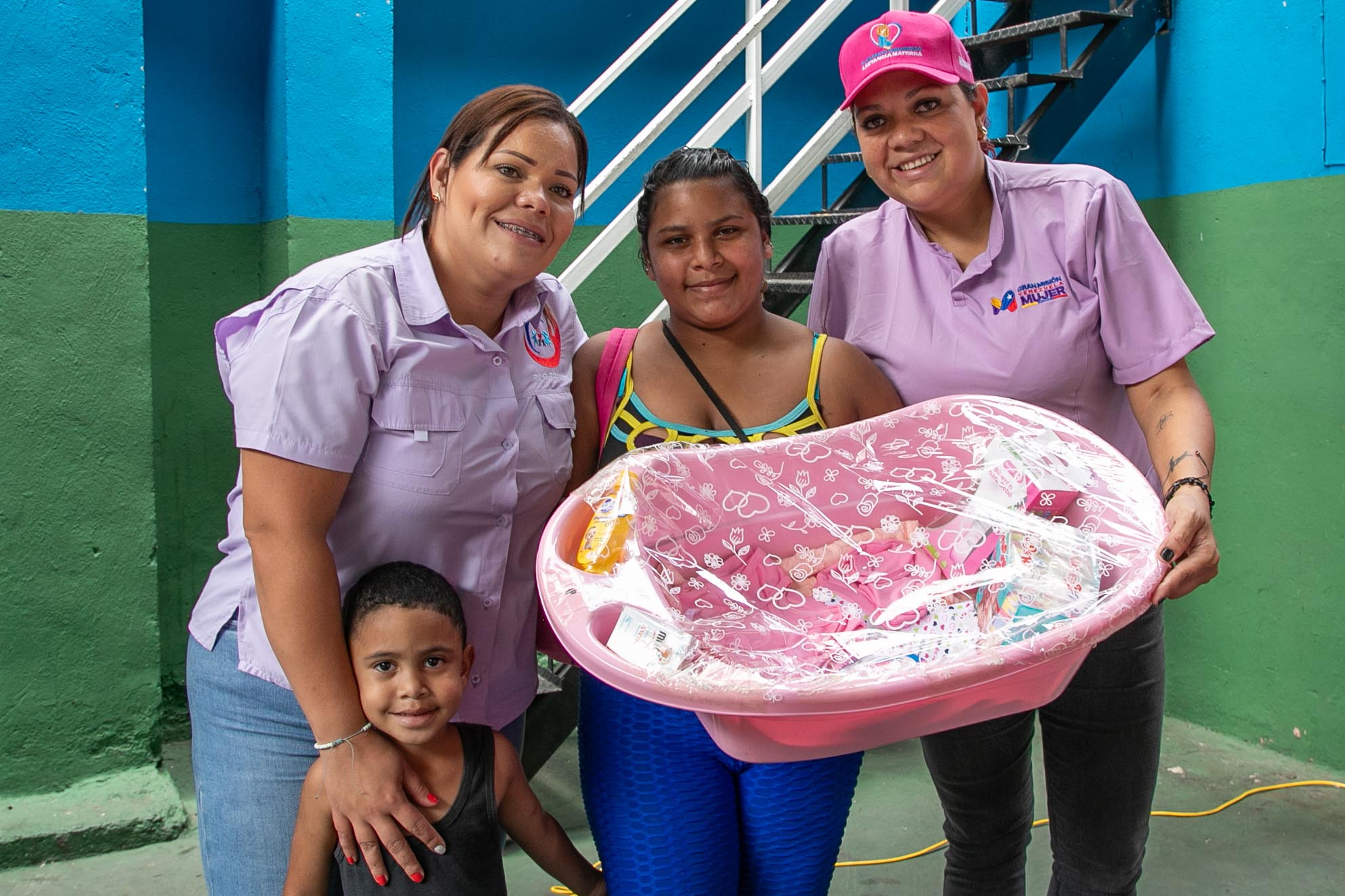 Lee más sobre el artículo Plan Antonio José de Sucre y Gran Misión Venezuela Mujer beneficiaron a familias de Petare y San Agustín