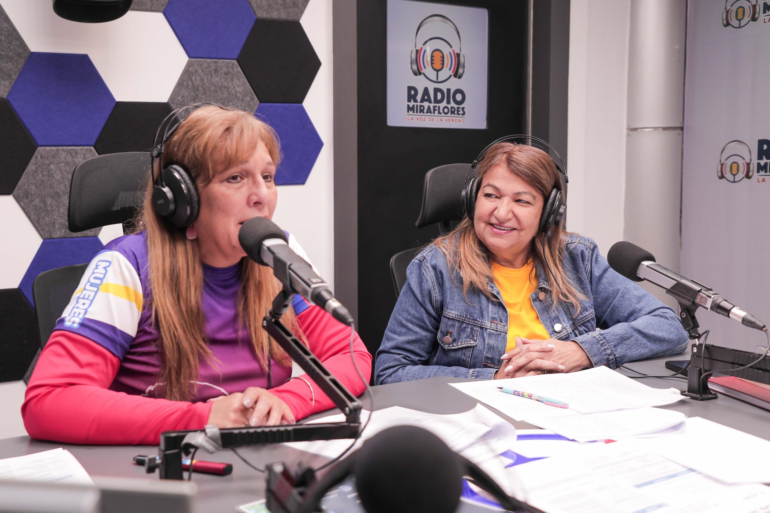 En este momento estás viendo MinMujer estrena programa radial “Alma de Mujer” para fortalecer la organización femenina en Venezuela