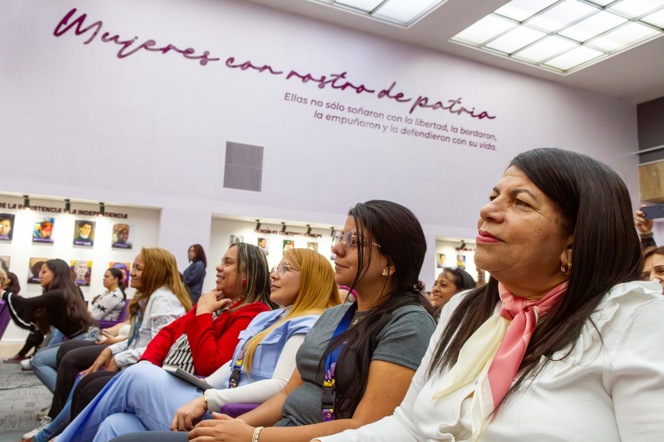 En este momento estás viendo MinMujer lleva a cabo foro: Territorio, Sororidad y Rebeldía: Las defensoras como sujetos políticos del Poder Popular