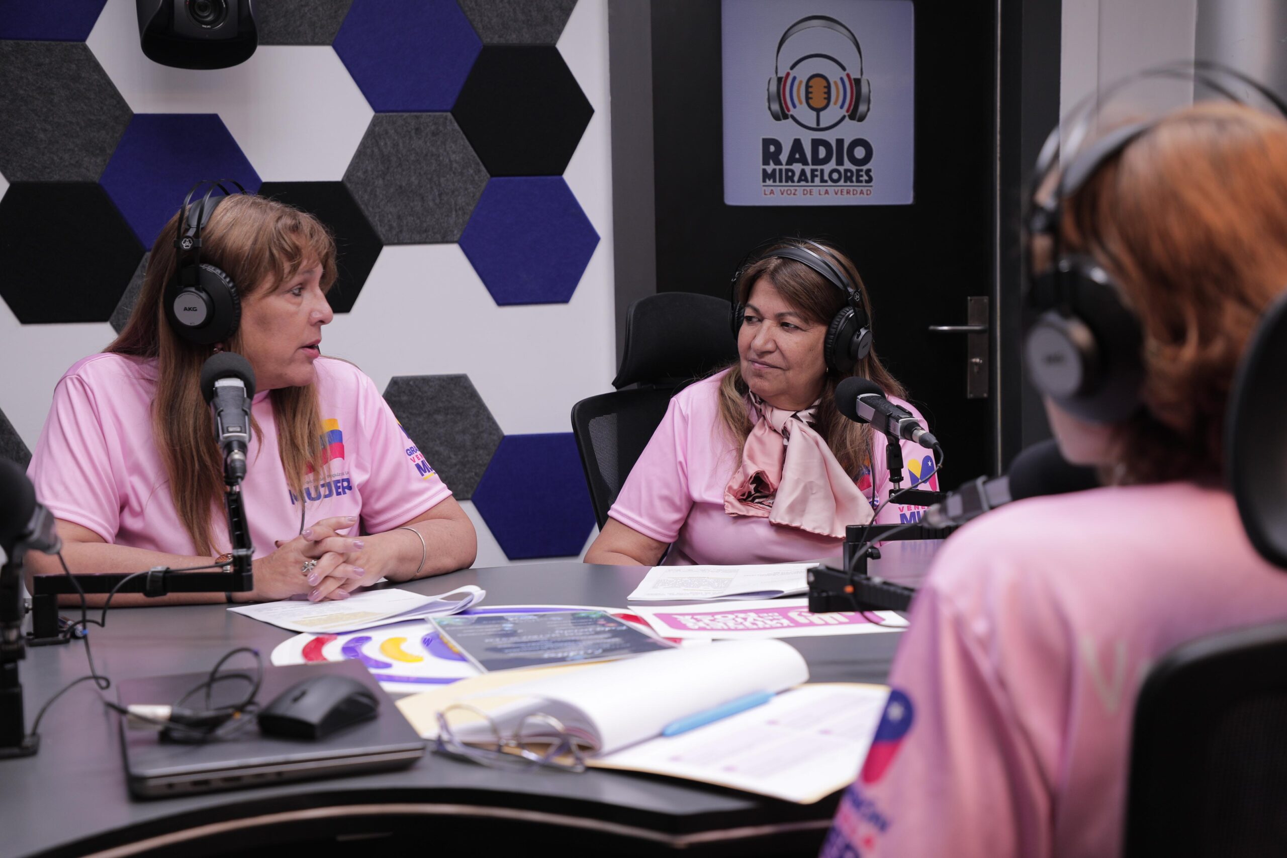 Lee más sobre el artículo MinMujer y MinSalud articulan Plan Nacional de Atención Integral y prevención del Cáncer de Mama