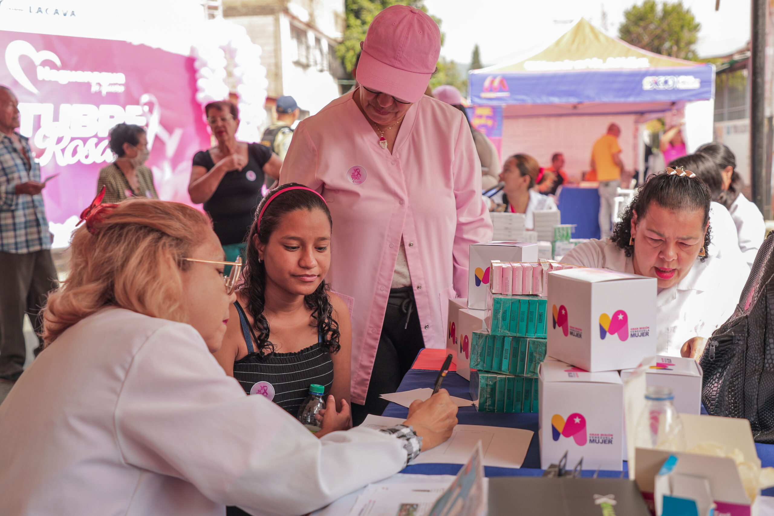 Lee más sobre el artículo MinMujer realizó jornada nacional de salud para el bienestar de los Comités de Mujeres