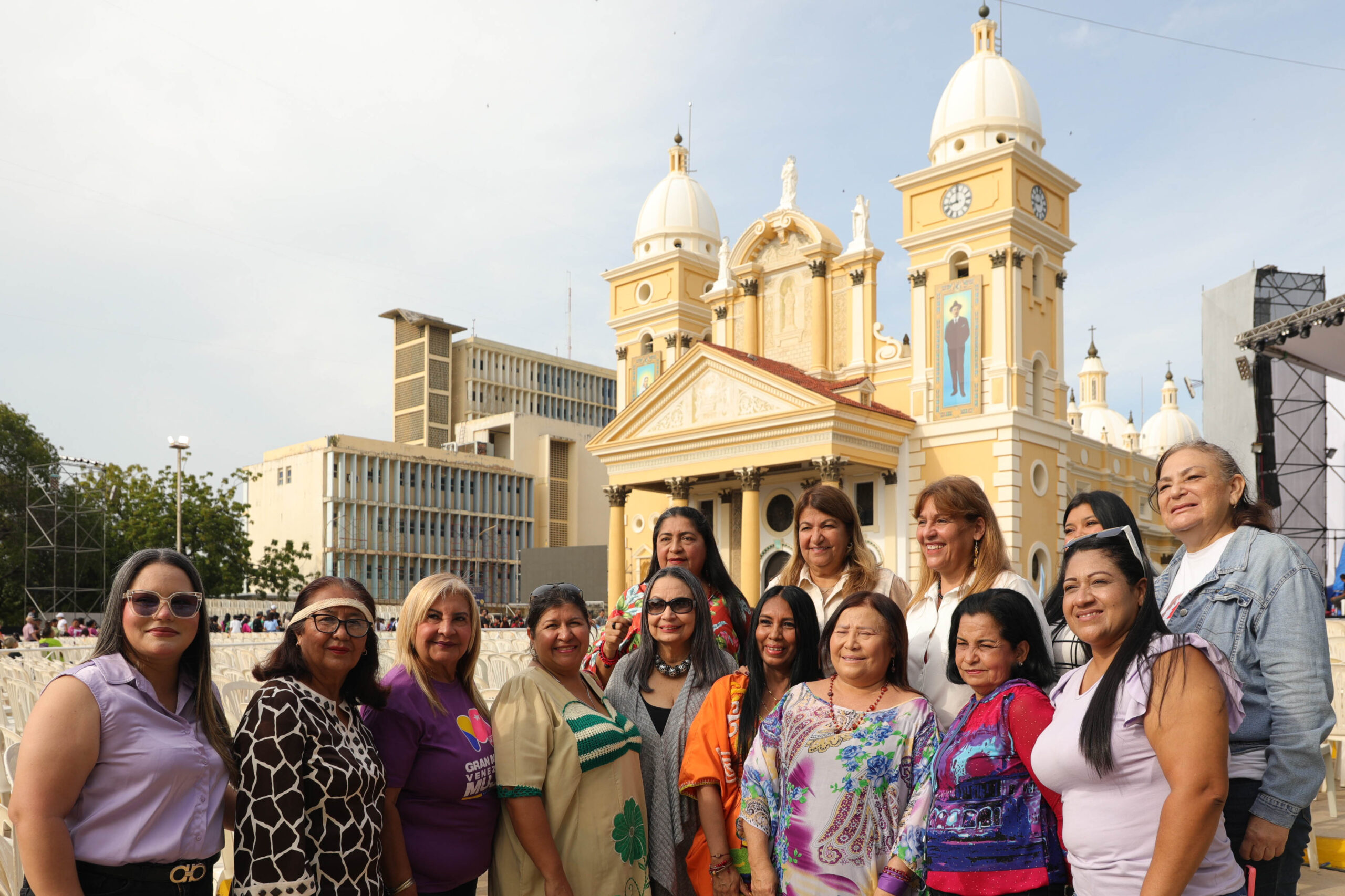 Lee más sobre el artículo Alma de Mujer celebró 316 años de La Chinita con programa especial desde el Zulia