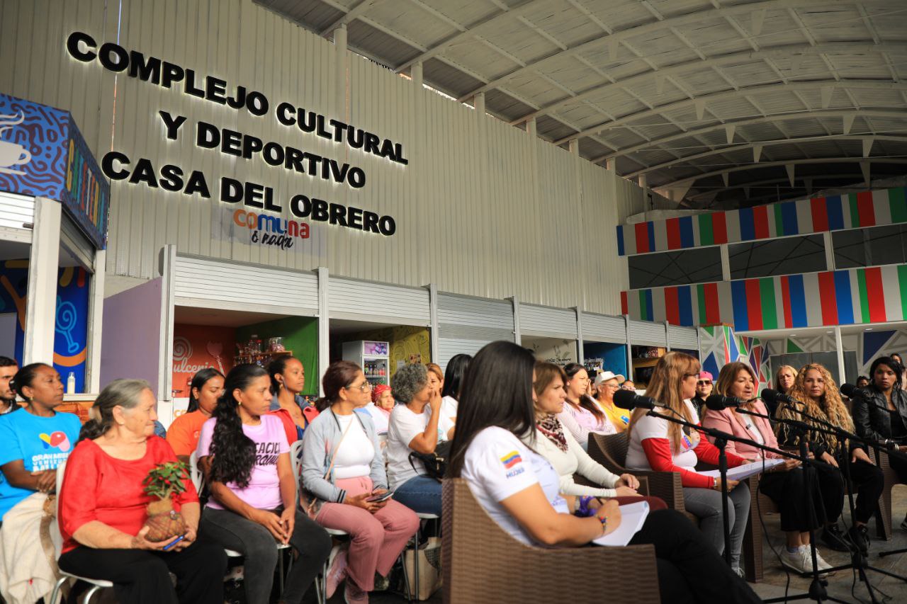 En este momento estás viendo MinMujer cerró el año de «Alma de Mujer» con balance de avances de la Gran Misión Venezuela Mujer