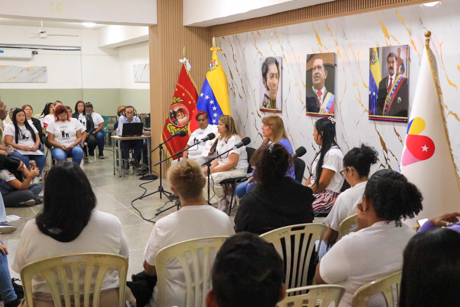 En este momento estás viendo Mujeres de Fuerte Tiuna protagonizaron la primera edición 2026 del programa «Alma de Mujer»