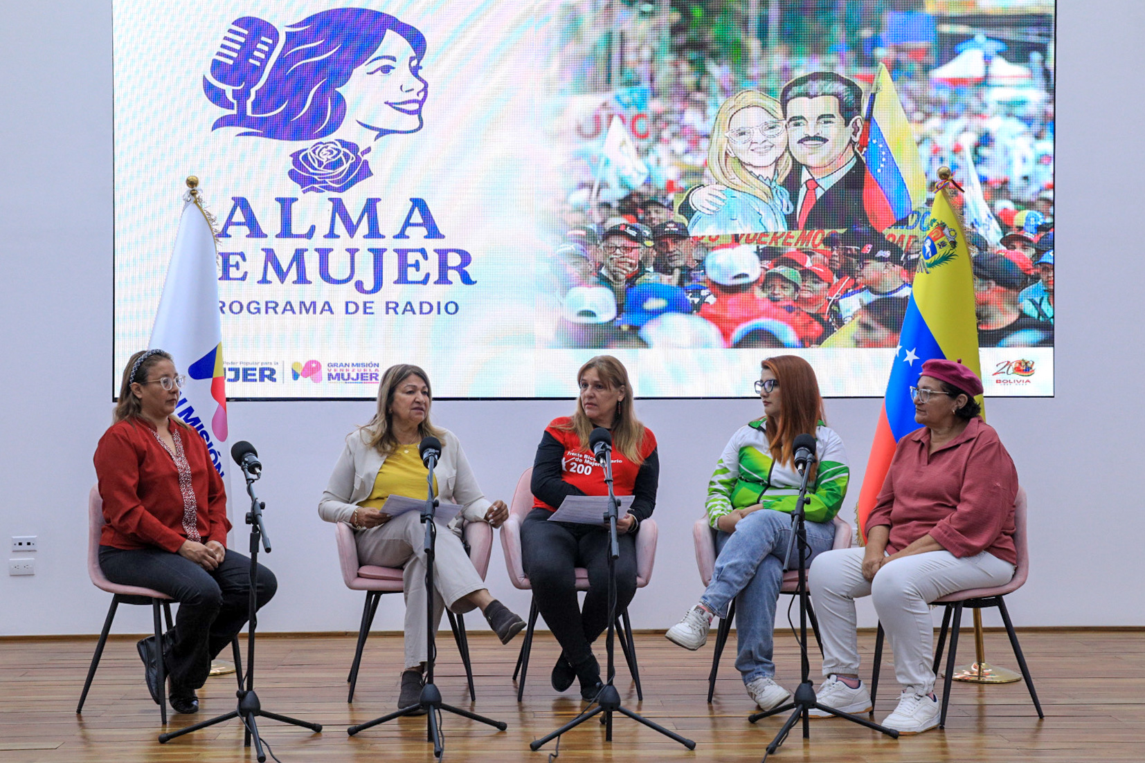 Lee más sobre el artículo Alma de Mujer: Lideresas de partidos políticos ratifican compromiso con la democracia y la defensa de la Patria