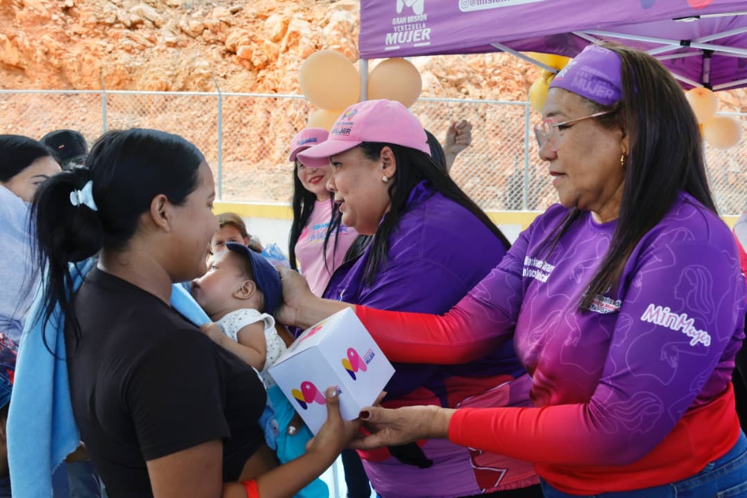 En este momento estás viendo Gran jornada de atención social del 1×10 del Buen Gobierno se desplegó en el sector Lomas de Ayacucho