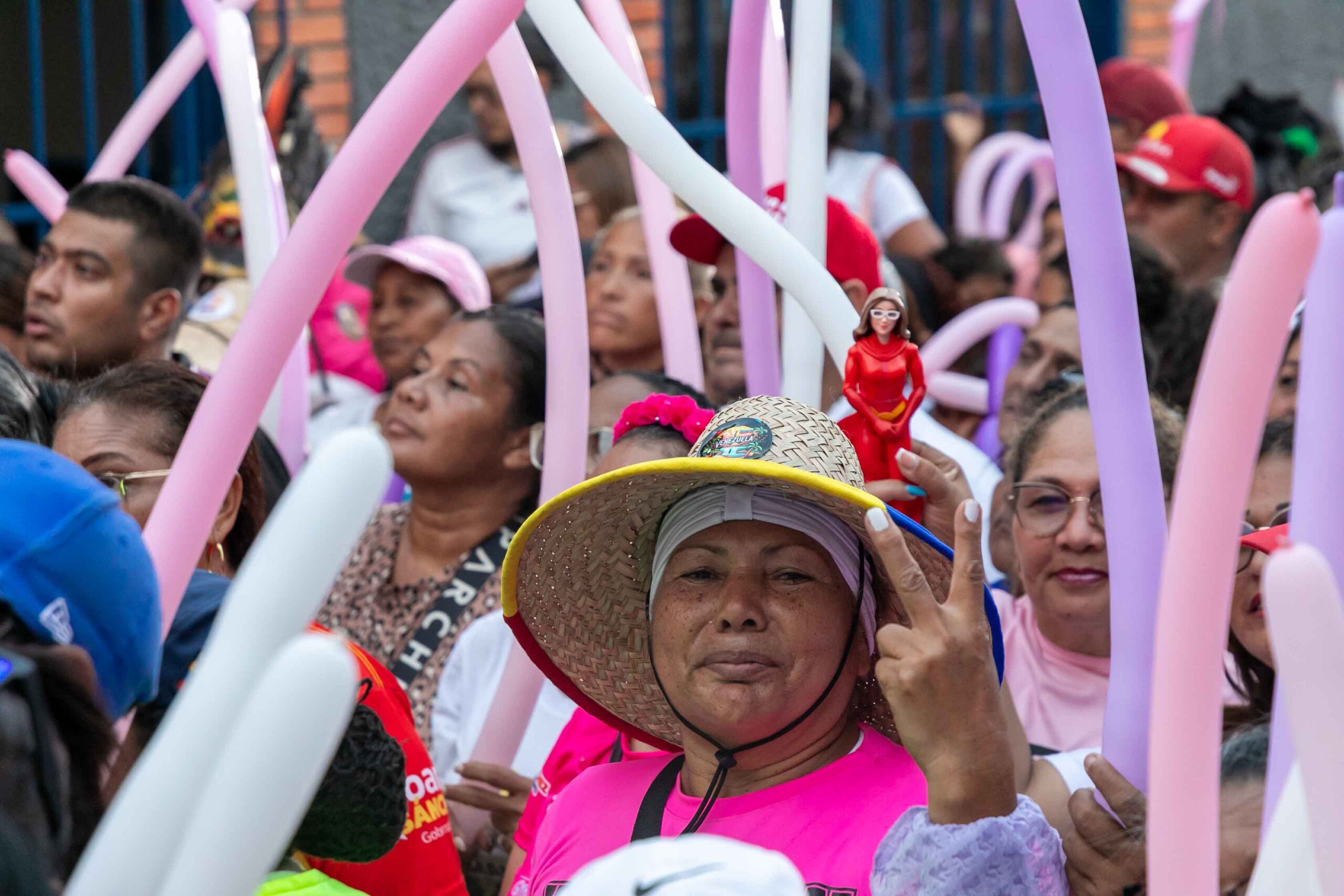 En este momento estás viendo Fuerza femenina de Aragua ratifica apoyo a Delcy Rodríguez y exige liberación de la pareja presidencial