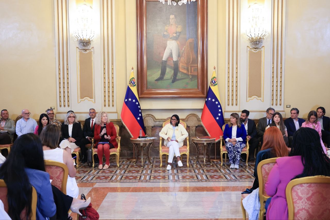 En este momento estás viendo Mujeres venezolanas pactan agenda común por la soberanía y el bienestar integral