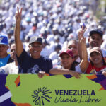 Ministra Yelitze Santaella acompaña al pueblo de Sucre en la Gran Peregrinación Nacional por el fin de las sanciones