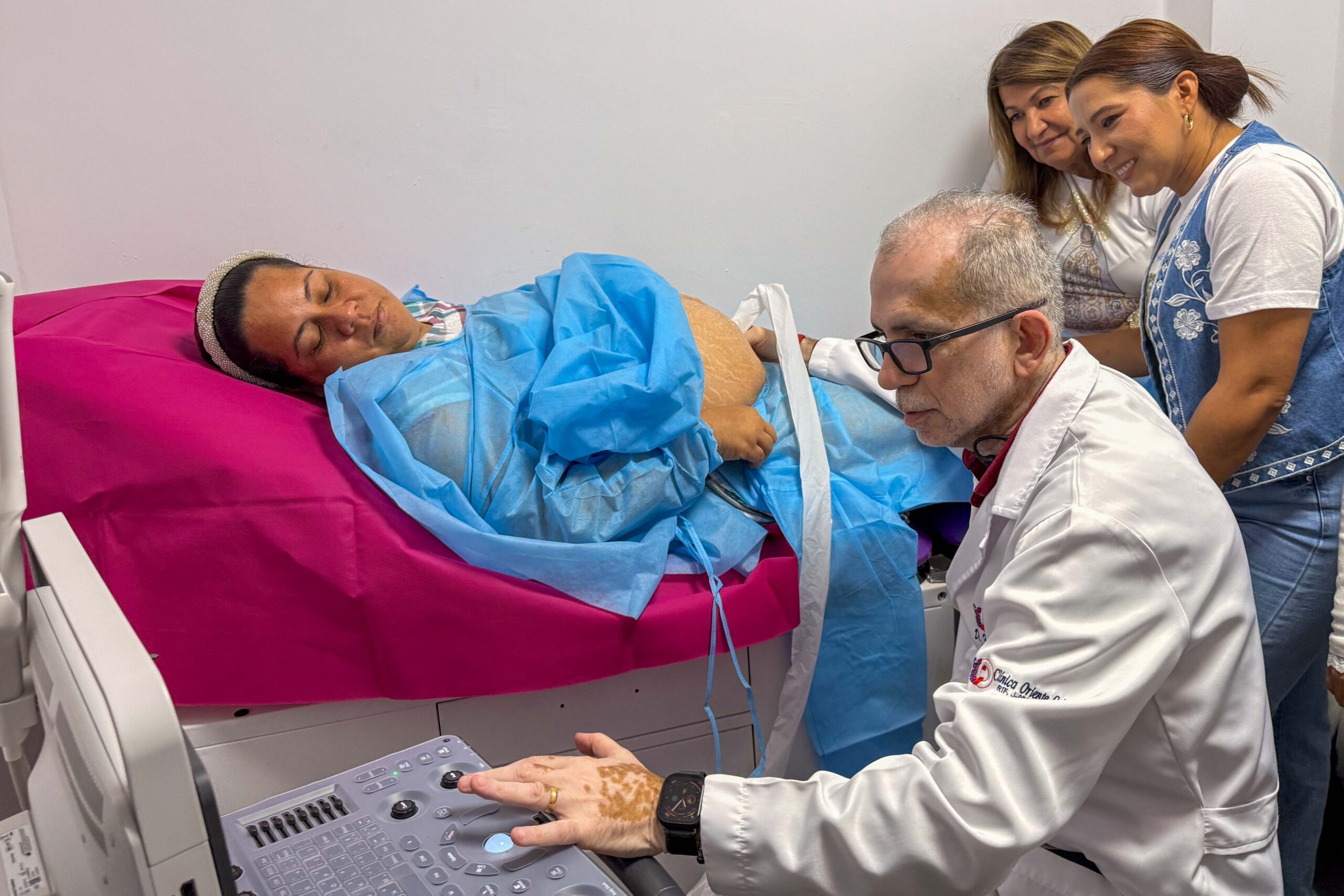 Lee más sobre el artículo Refuerzan diagnóstico obstétrico en Cumaná con dotación de ecógrafo de última generación