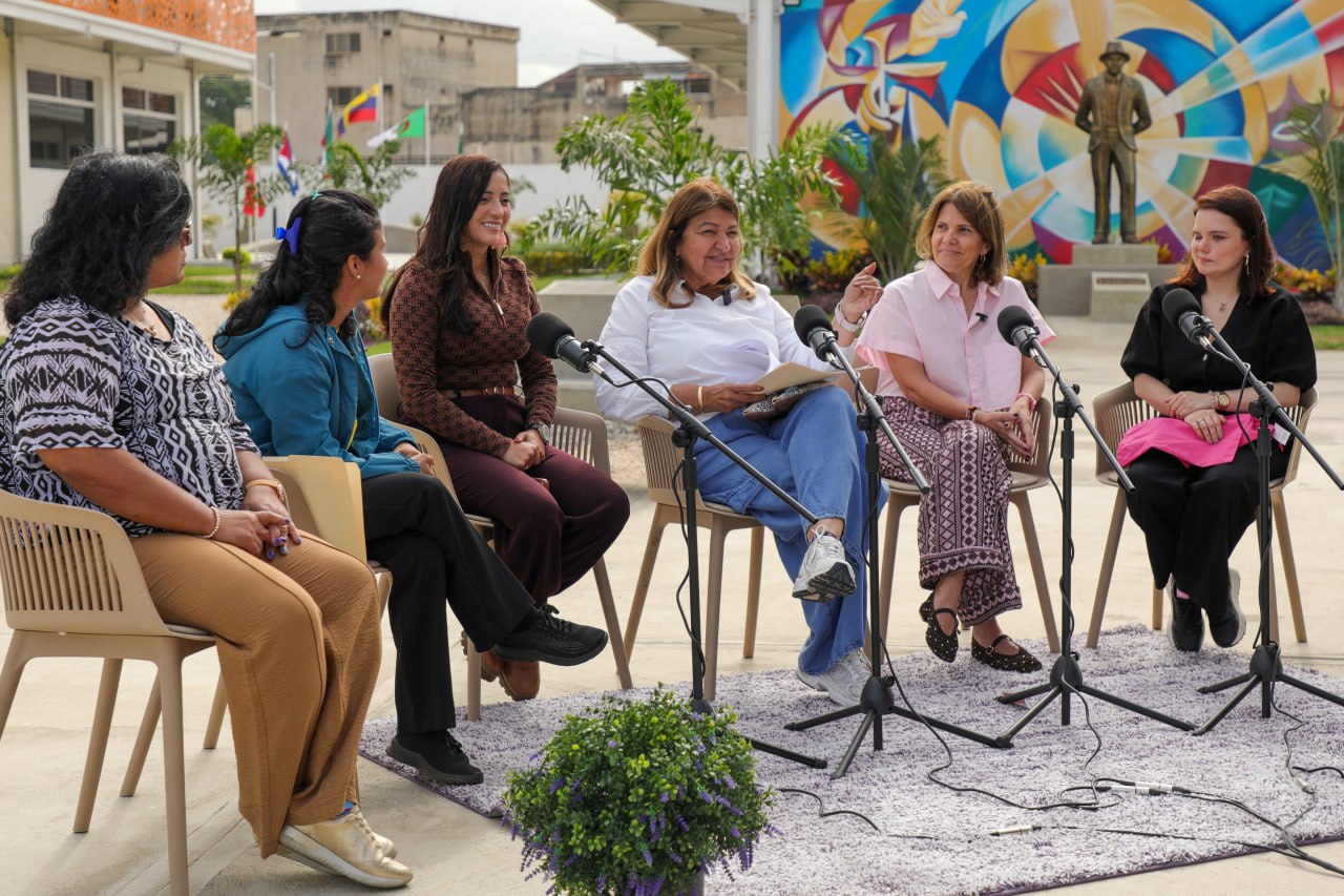 En este momento estás viendo Alma de Mujer: Ministra Yelitze Santaella afirmó que seminario de economía convertirá a las lideresas en referentes del desarrollo productivo