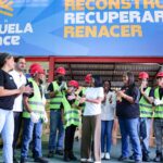 Presidenta Delcy Rodríguez visita carpintería comunal reactivada por el Poder Popular para el Plan «Venezuela Renace»
