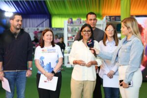 Lee más sobre el artículo Presidenta Delcy Rodríguez lanza Expo Feria Escolar 2026 e inaugura Expo Niñas y Niños Productores