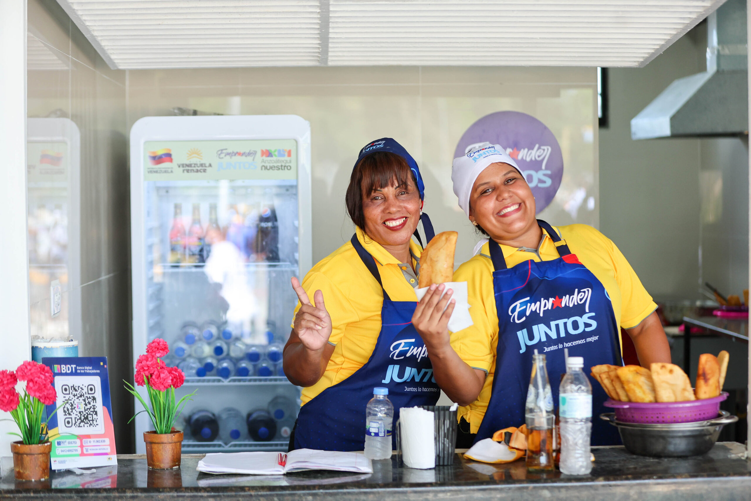 En este momento estás viendo Presidenta (E) Delcy Rodríguez Gómez entrega recuperado Bulevar de las Empanadas en Puerto La Cruz para el impulso de la economía local